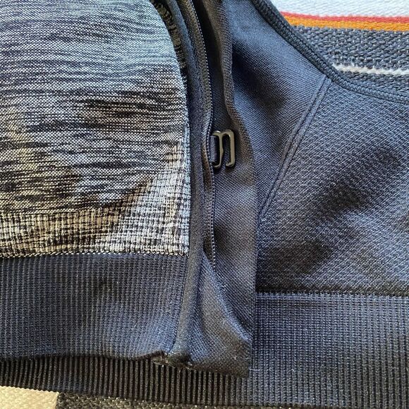 Avia Active Front Zip Sports Bra Gray & Black Padded Stretch Sports Bra - Picture 6 of 7